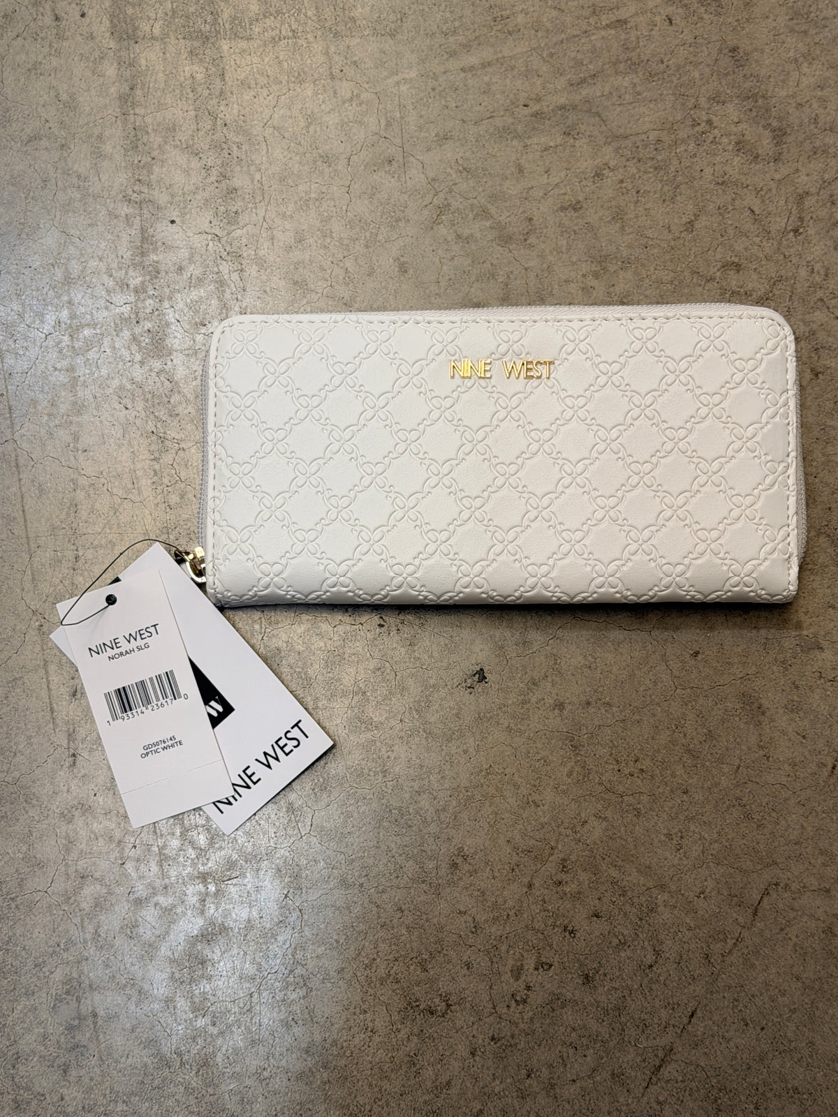 Nine West Norah Embossed Zipper Wallet – Optic White