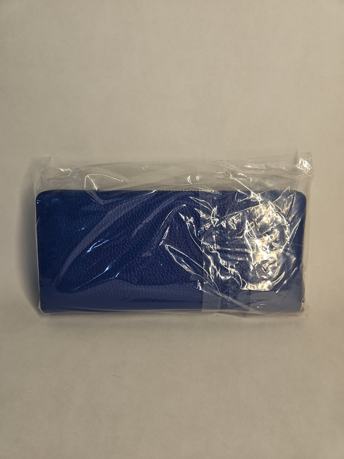 Michael Kors Jet Set Large Pebbled Leather Continental Wallet – Galaxy Blue