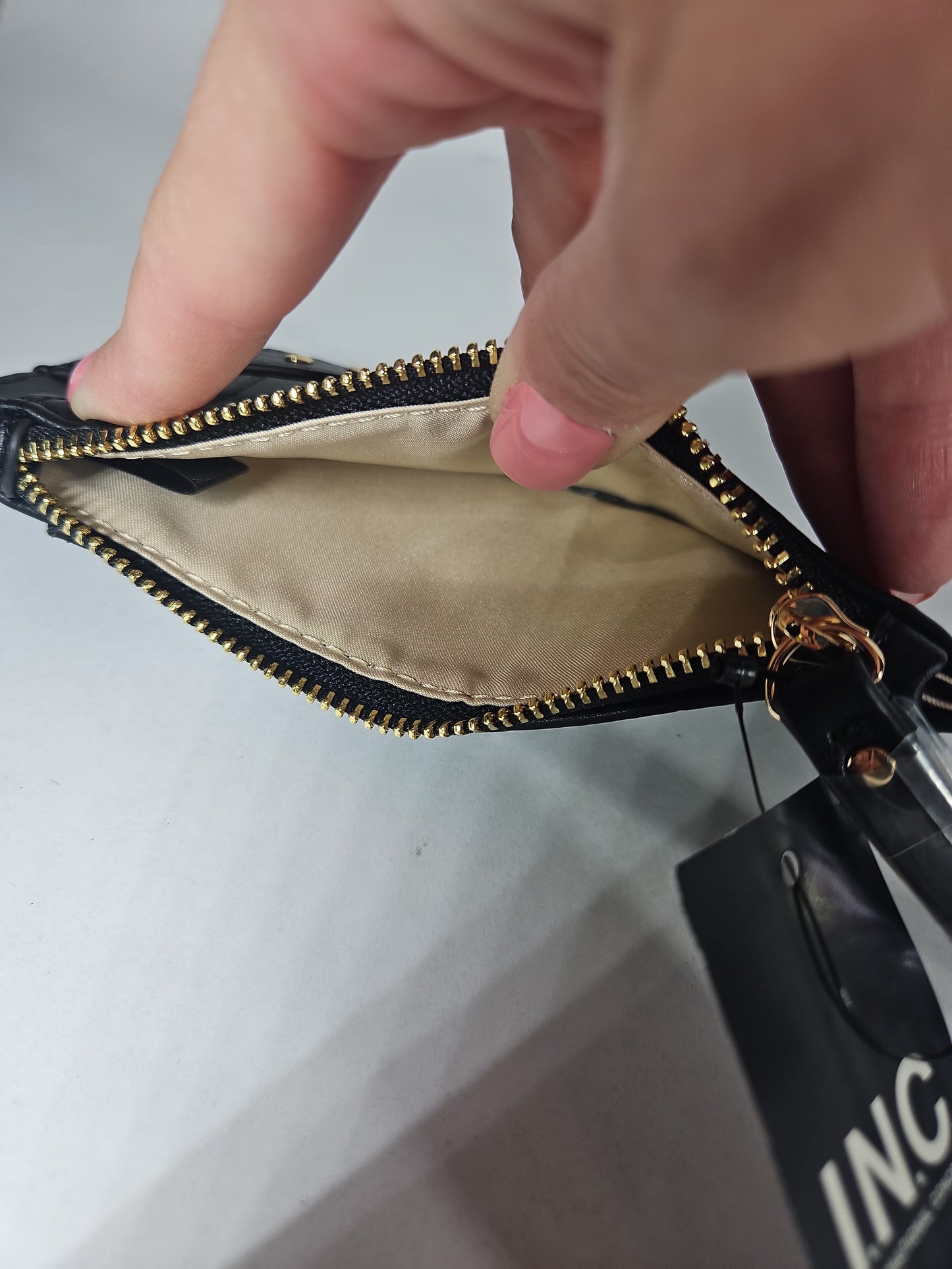 I.N.C. International Concepts Hazell Cardcase – Black/Gold