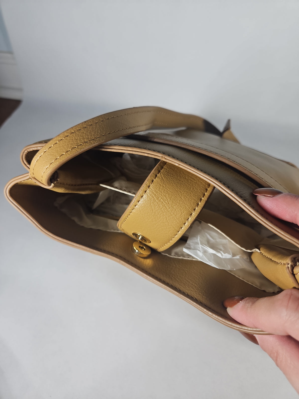 I.N.C. International Concepts Nailaa Belted Crossbody – Khaki/Taupe