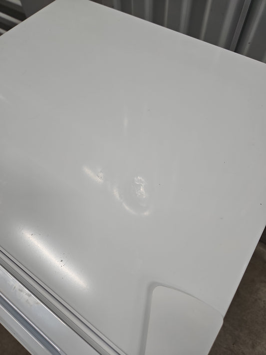Insignia 2.7 Cu Ft Mini Fridge NS-CF27WH6 – White – Used, Small Dent on Top