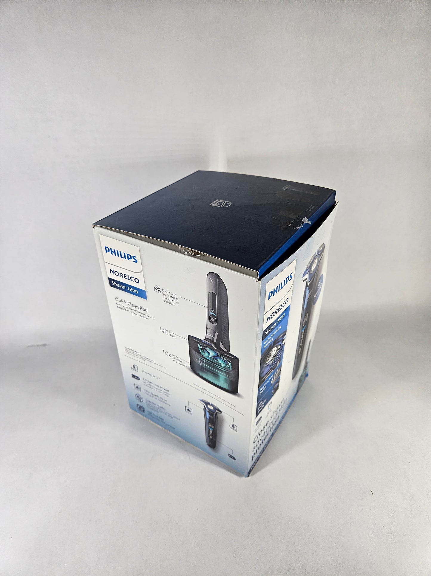 Philips Norelco Shaver 7800 Rechargeable Wet & Dry Electric Shaver