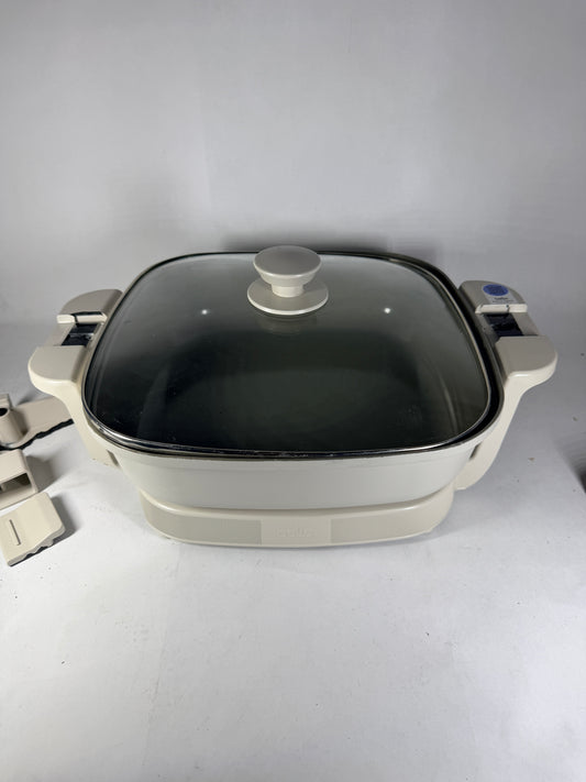 bella Make & Take Electric Skillet 12 in - Damaged, Broken Handles & Base