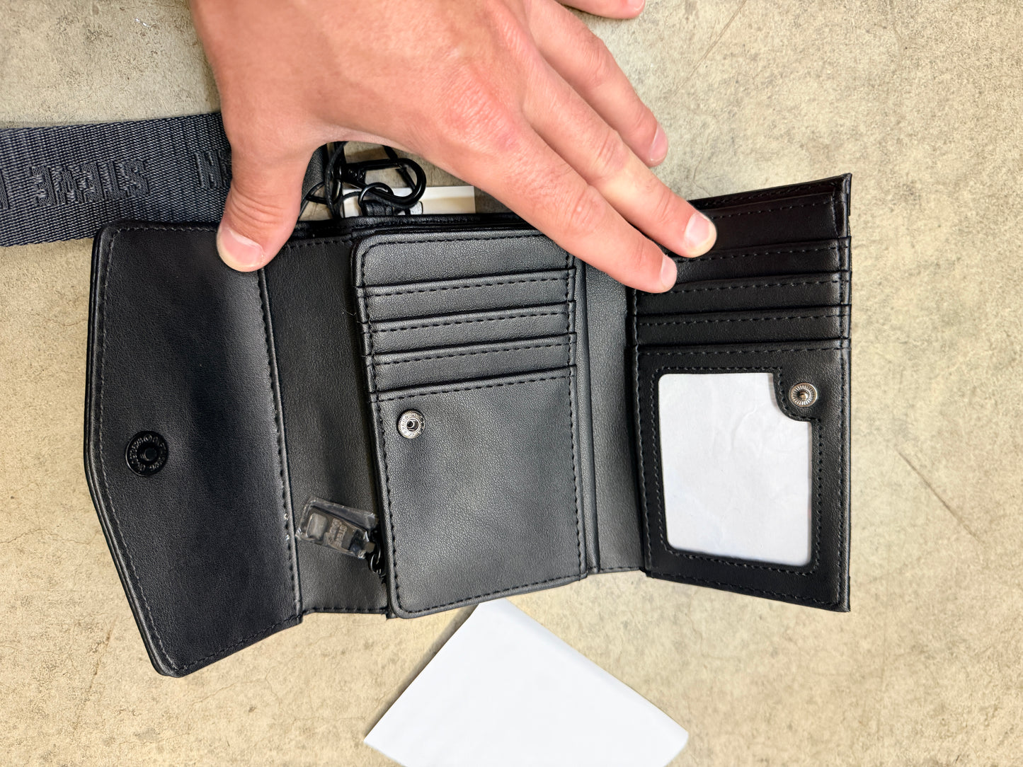 Steve Madden Wristlet Wallet Black MO370175 NWT Women's Wallet