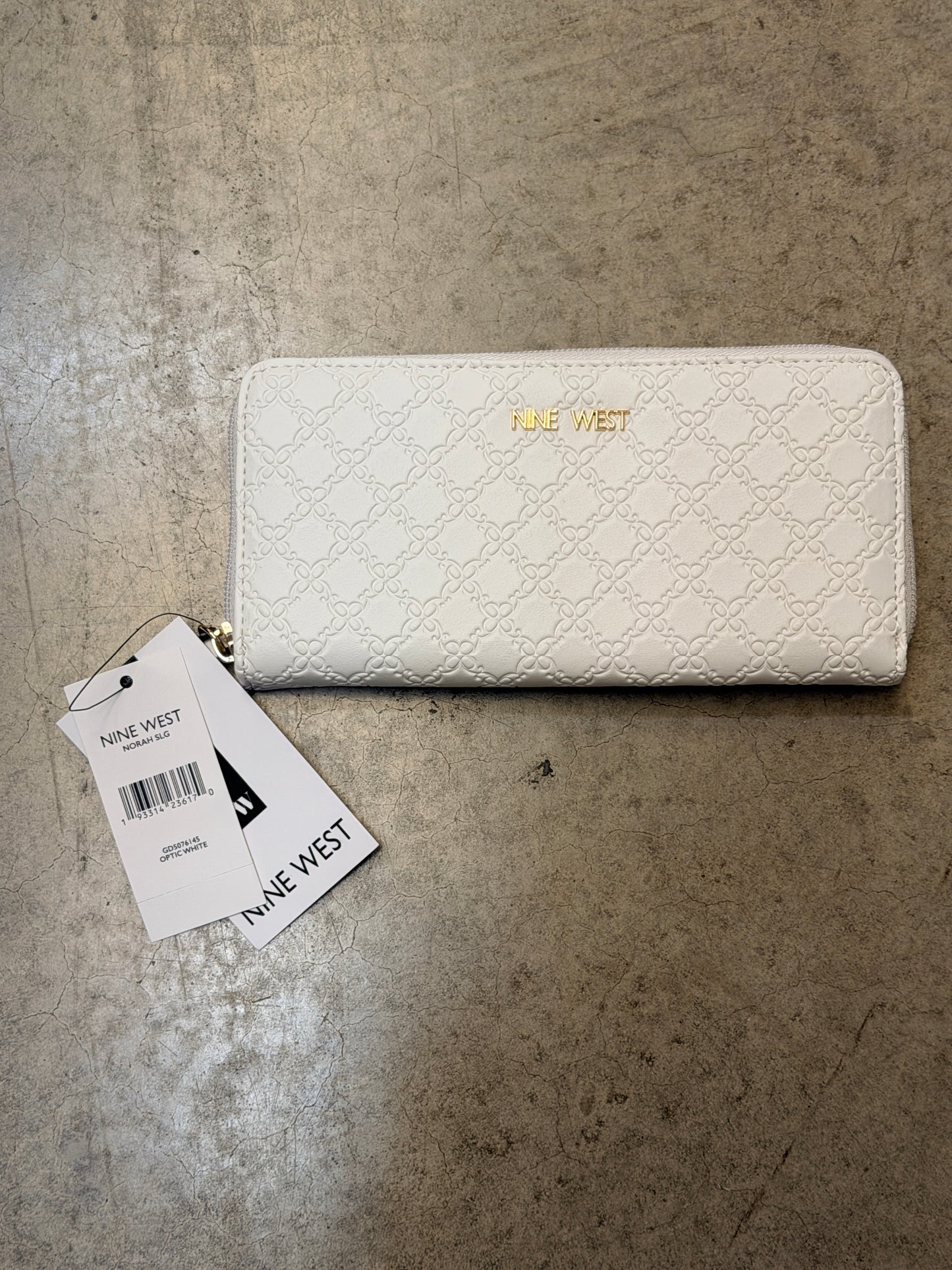 Nine West Norah Embossed Zipper Wallet – Optic White