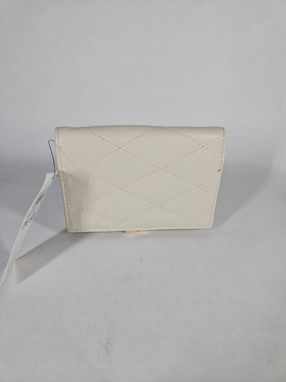 Giani Bernini Quilted Framed Indexer Wallet – Perfectly Pale