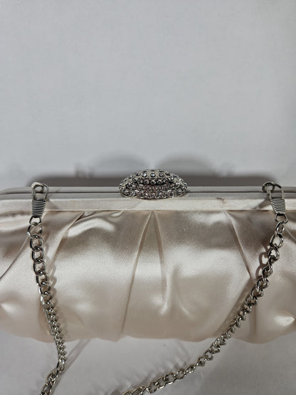 Nina Classic Satin Clutch – Ivory