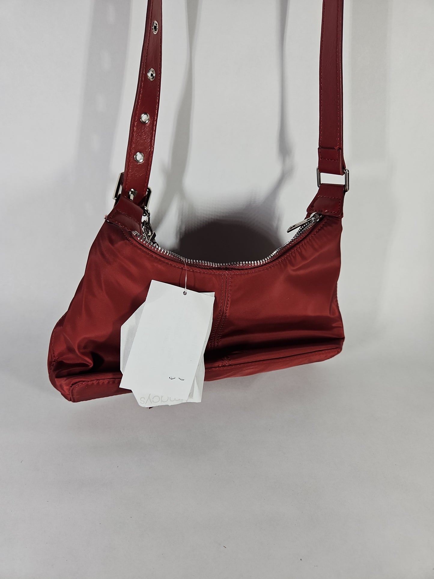 Madden Girl Tory Shoulder Bag – Maroon