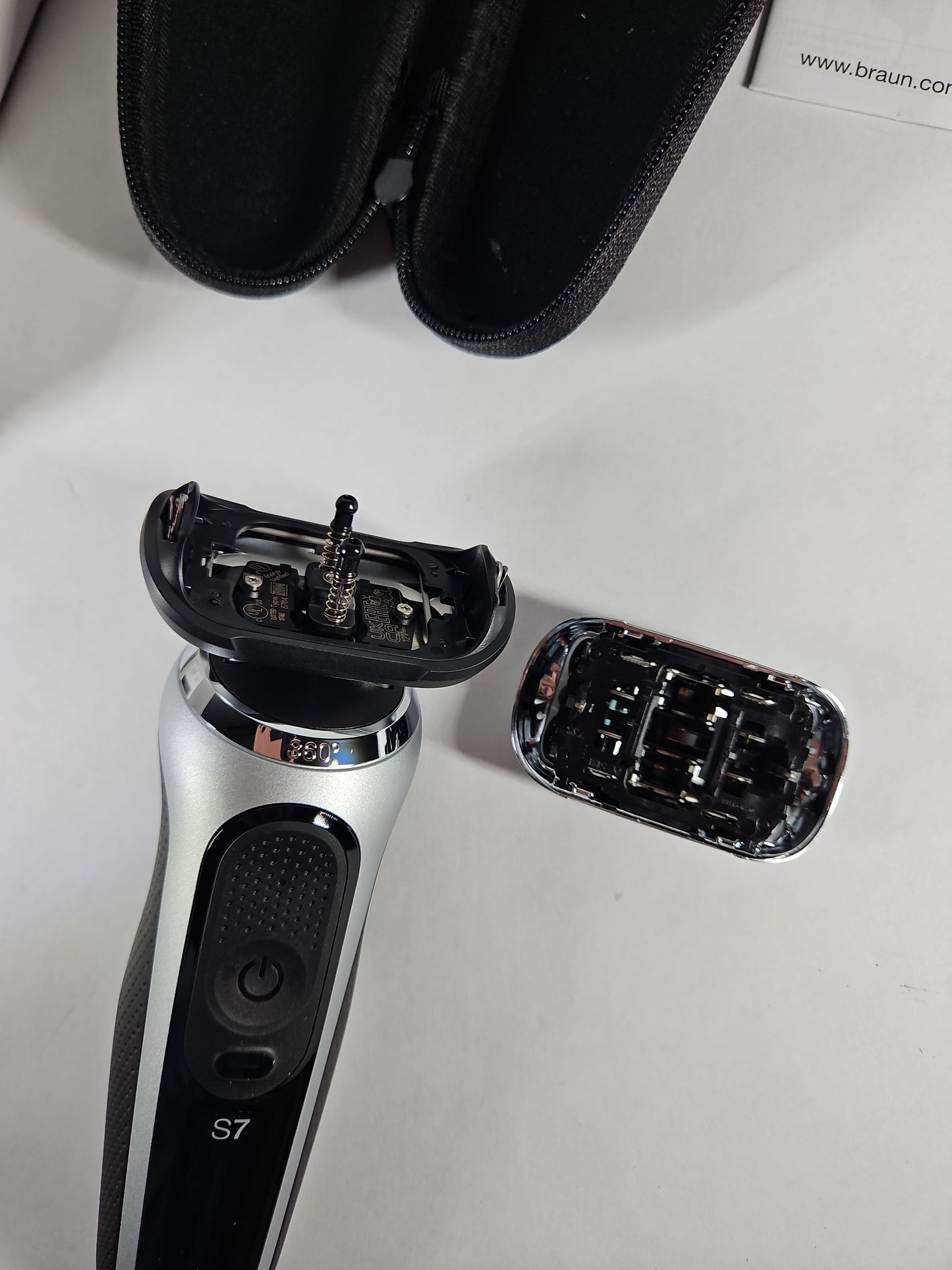 Braun Series 7 Electric Shaver Kit