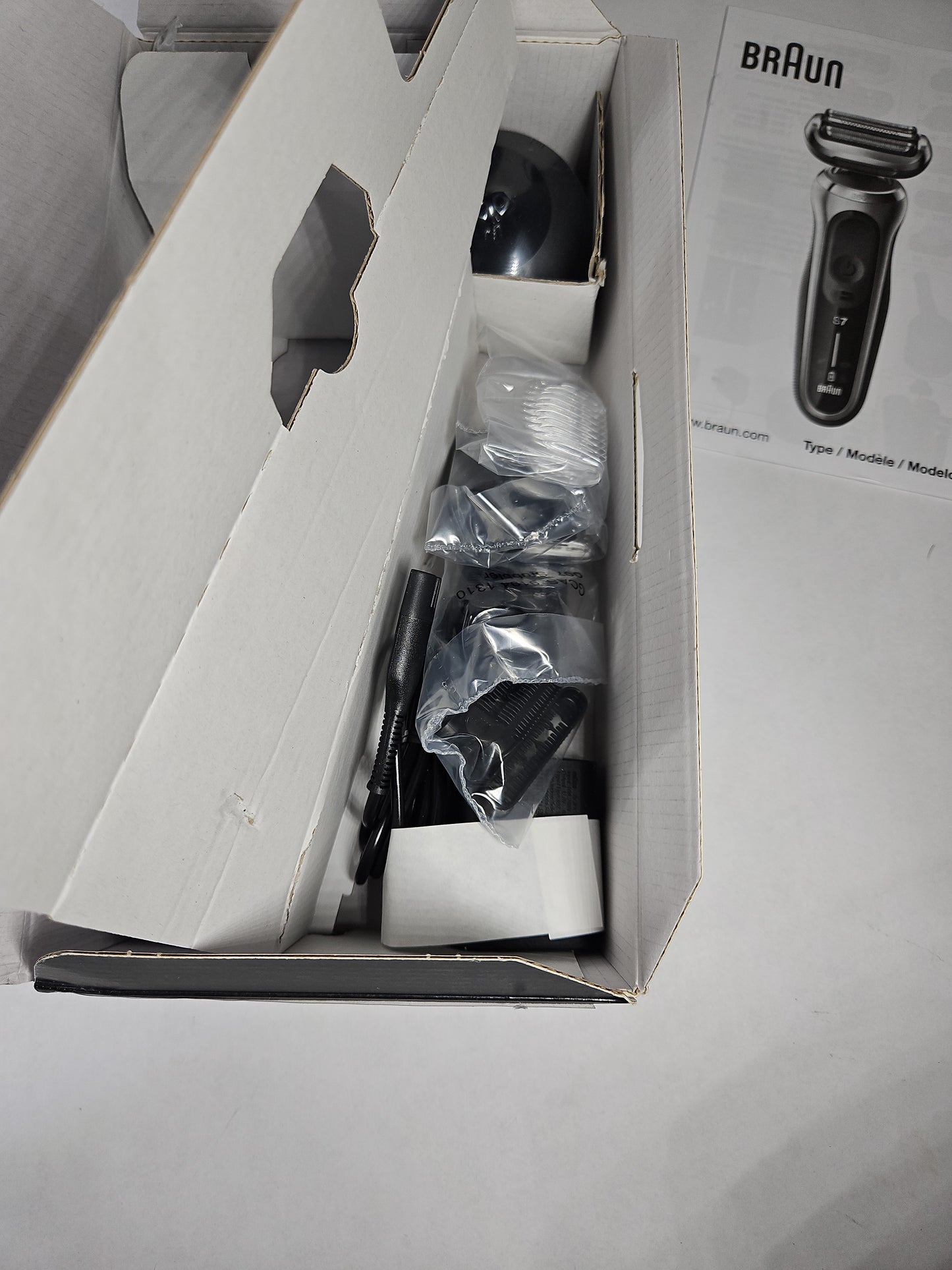 Braun Series 7 Electric Shaver Kit