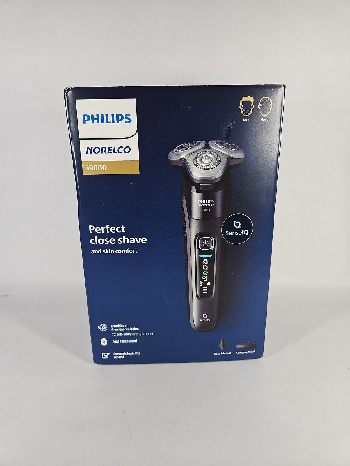 Philips Norelco i9000 Electric Shaver