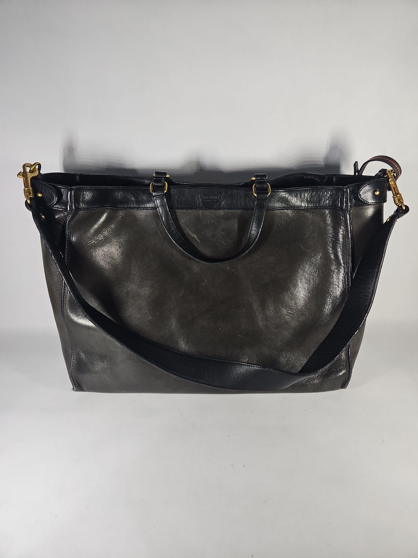 Old Trend Ixia Jet-Set Extra-Large Leather Tote Bag – Taupe