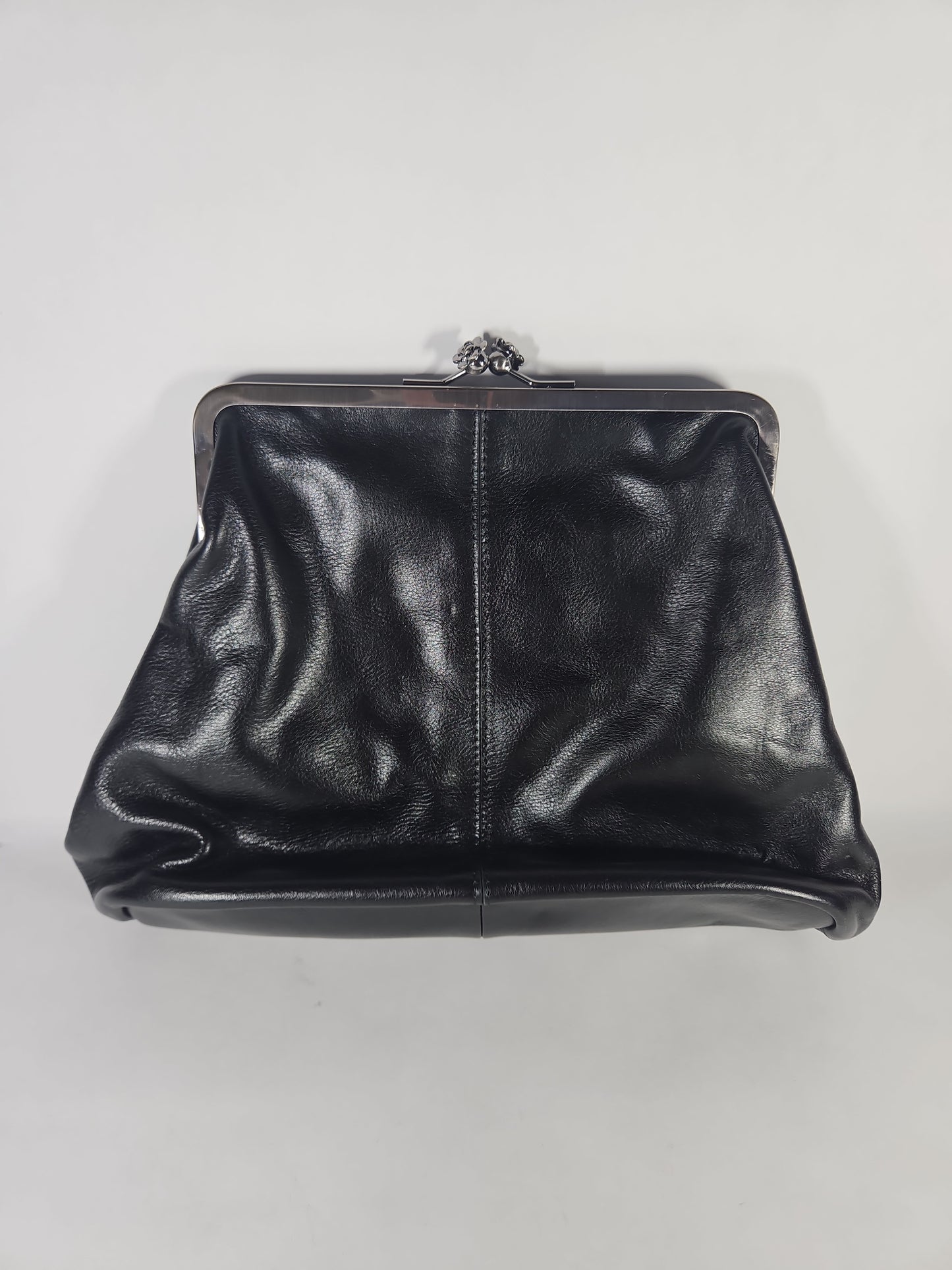 Patricia Nash Vivienne Kisslock Leather Crossbody Bag – Black