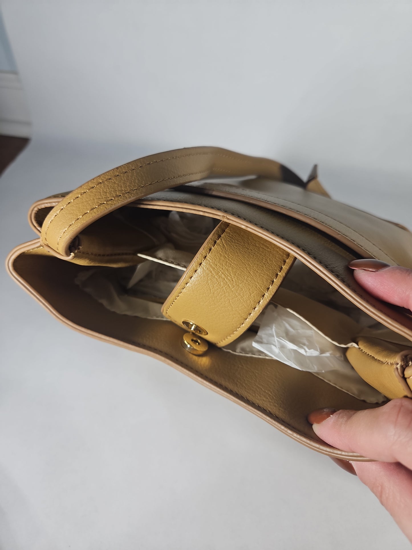 I.N.C. International Concepts Nailaa Belted Crossbody – Khaki/Taupe