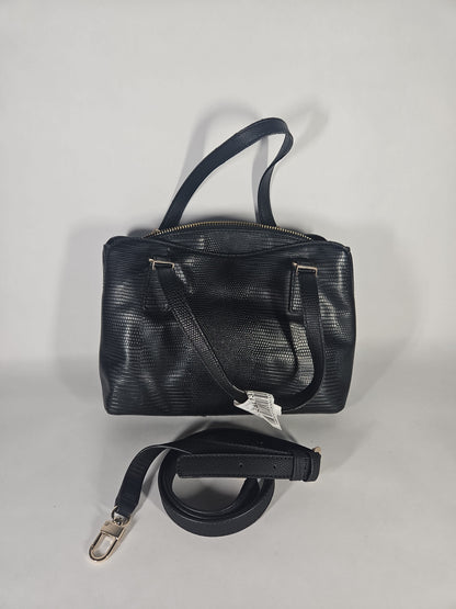 GUESS Lyndi Small Girlfriend Satchel Bag – Black