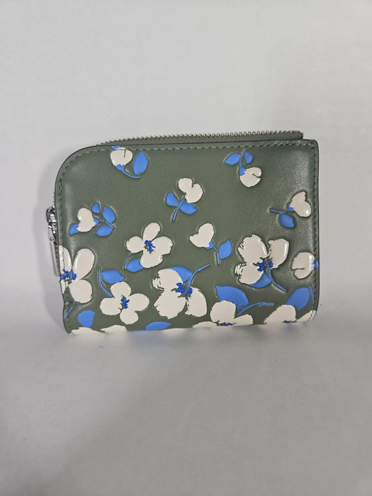 Kate Spade New York Devin Small Compact Wallet – Cedar Stand Multi