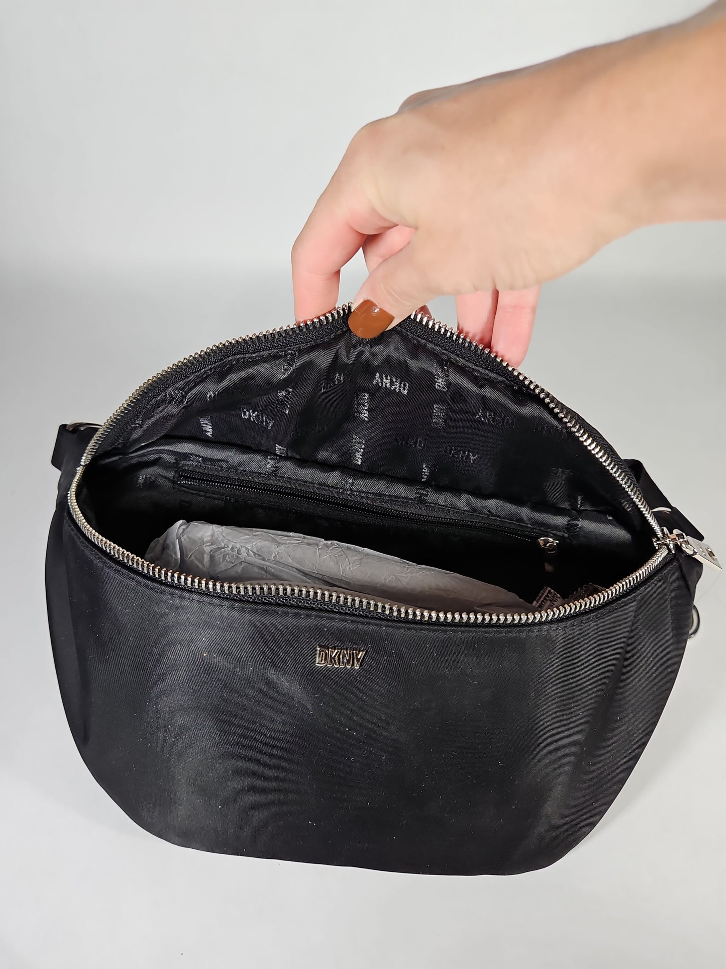 DKNY Nylon Fanny Pack Belt Bag – Black