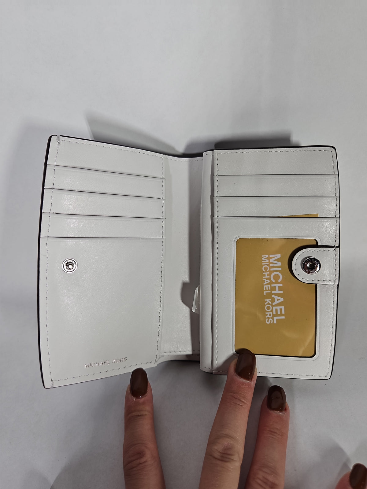 Michael Kors Bryant Medium Leather Wallet – White