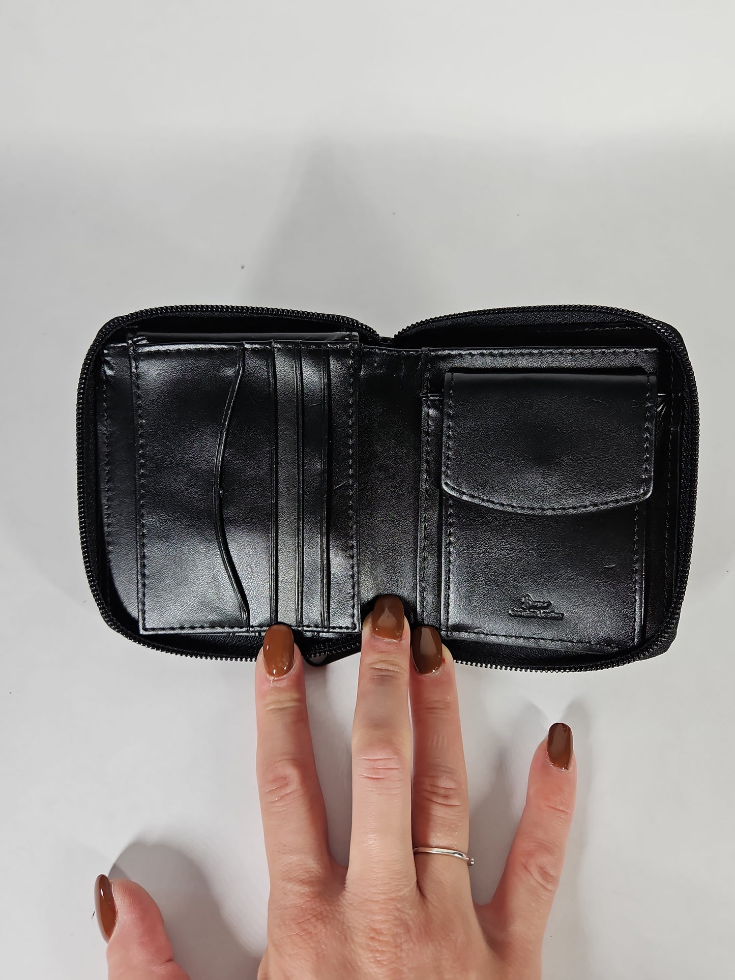 ROYCE New York Zip Around Bifold Wallet – Black