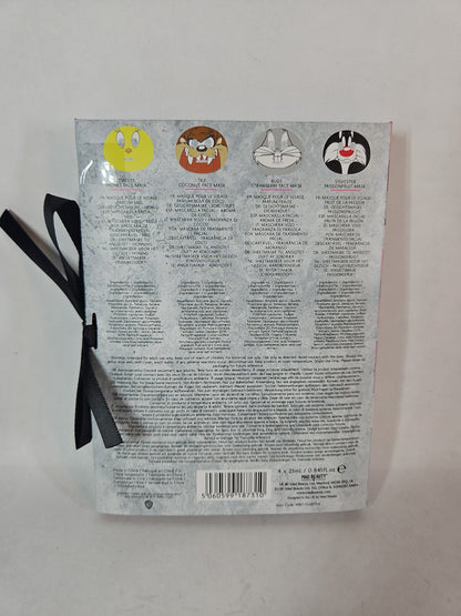 Looney Tunes Face Mask Booklet, 4 Pack