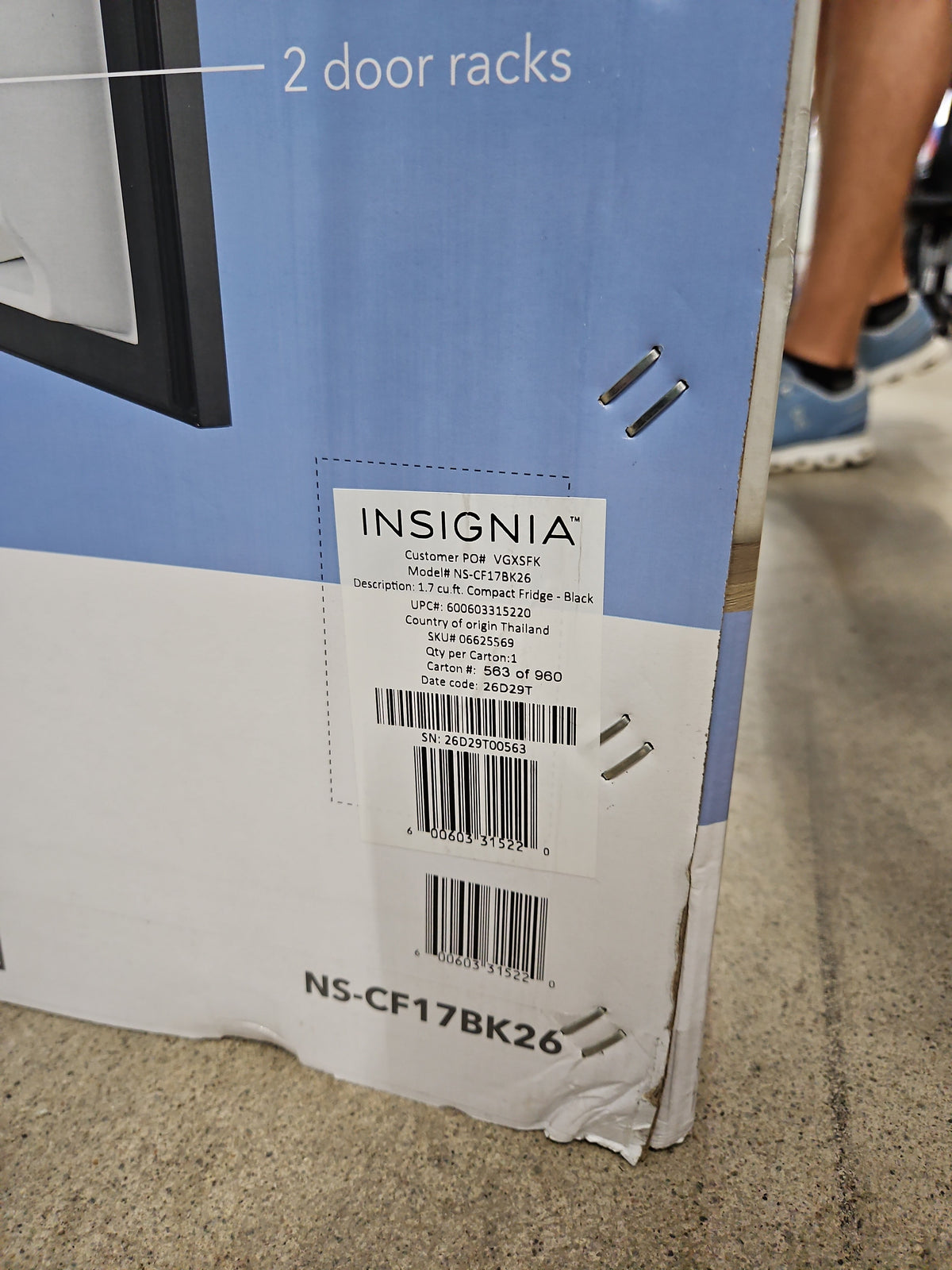Insignia 1.7 Cu Ft Mini Fridge NS-CF17BK26 – Black – Open Box, Dented Corner