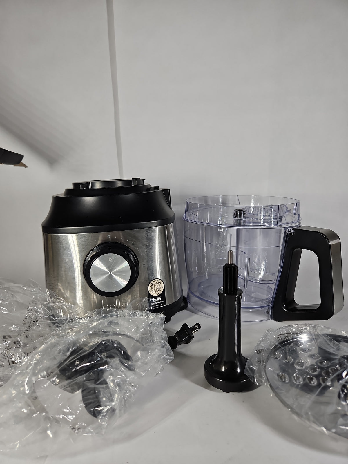 bella PRO 8-Cup Food Processor 90220 – Stainless Steel – Open Box
