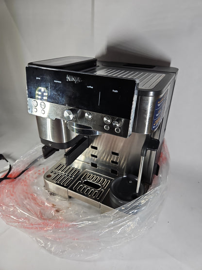 Ninja Luxe Café Premier 3-in-1 Espresso, Drip & Cold Brew Machine ES601 – Used