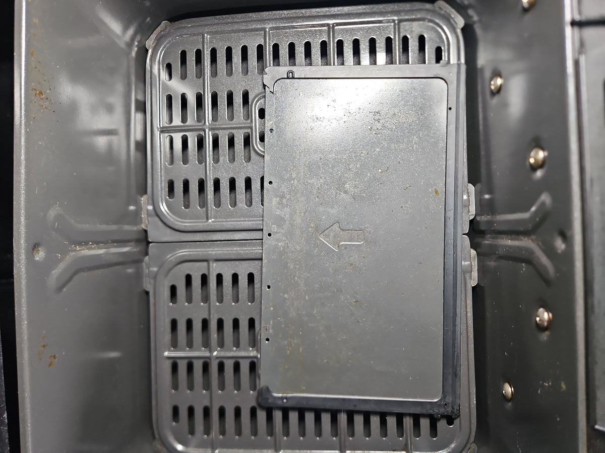 bella PRO 9 Qt TriZone Air Fryer Dual Flex Basket 90242 Stainless Steel - Used