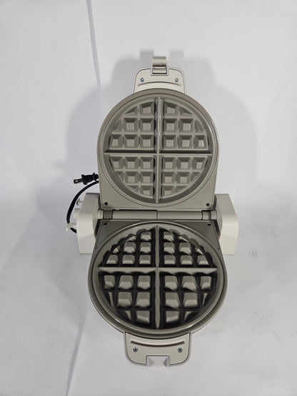 bella Fits-Anywhere Flip-n-Store Belgian Waffle Maker 35102 - Oatmilk