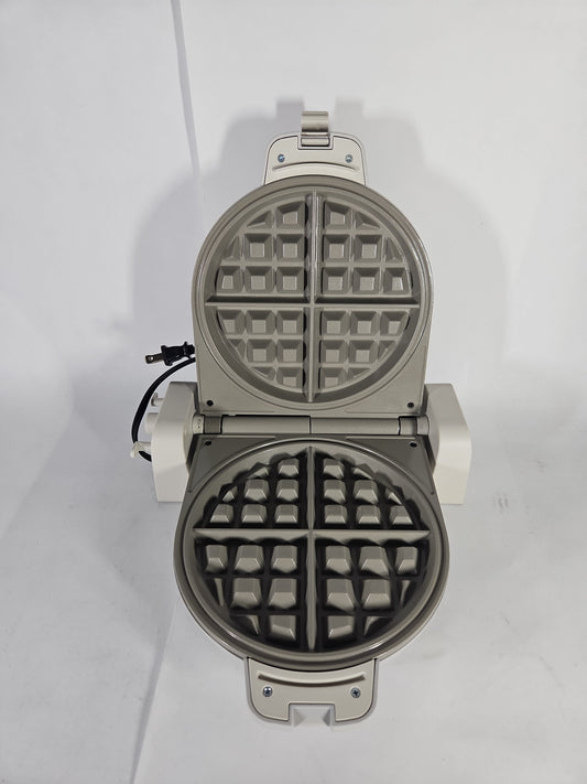 bella Fits-Anywhere Flip-n-Store Belgian Waffle Maker 35102 - Oatmilk
