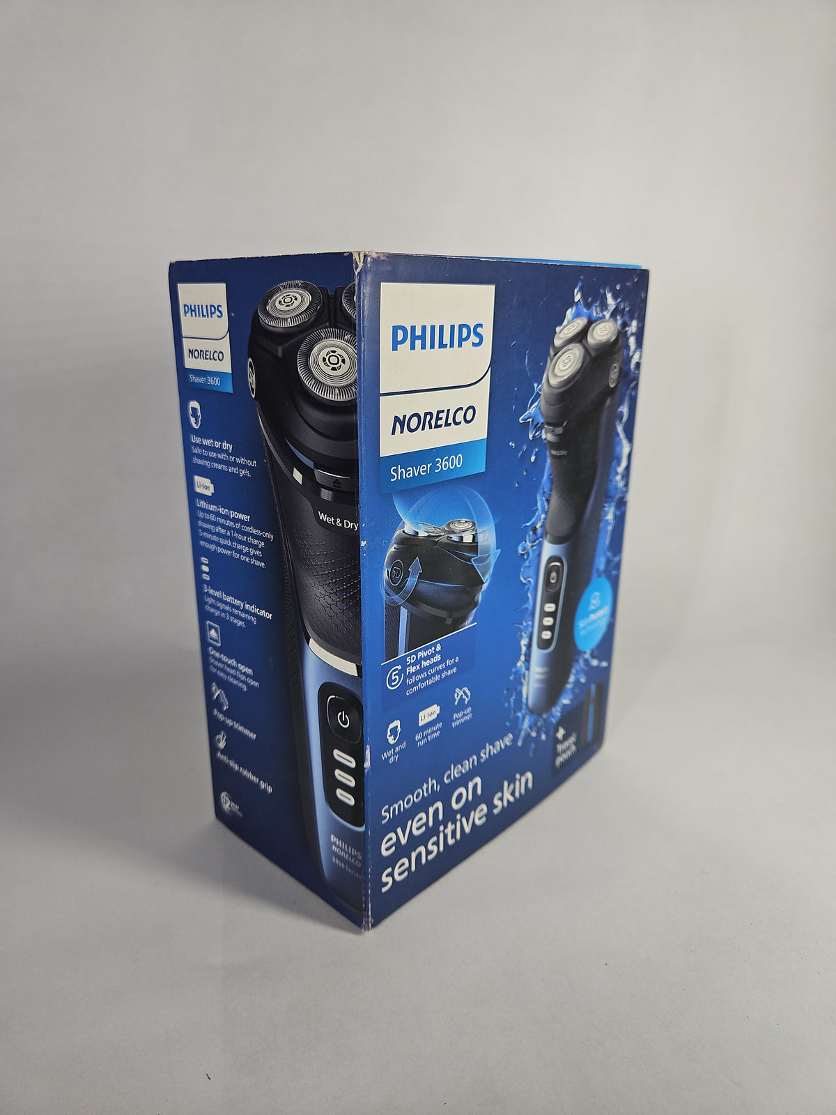 Philips Norelco Shaver 3600 S3243/91 Wet Dry Electric Shaver - Used