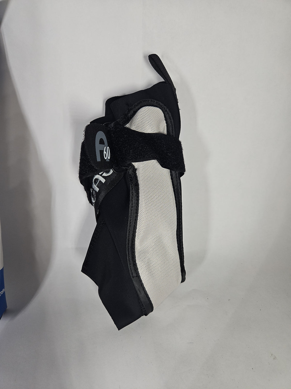 Aircast A60 Ankle Support Large Right